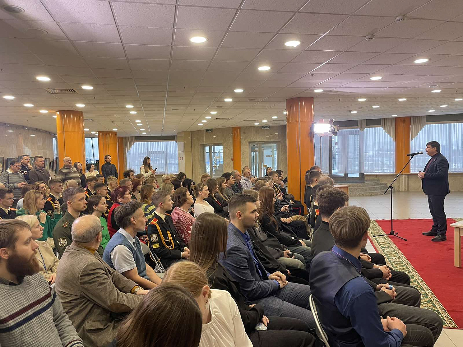 Сёння ў Нацыянальнай бібліятэцы Беларусі прайшла прэзентацыя кнігі «Сімвалы беларускай вечнасці: гісторыя сімвалаў беларускай дзяржаўнасці».